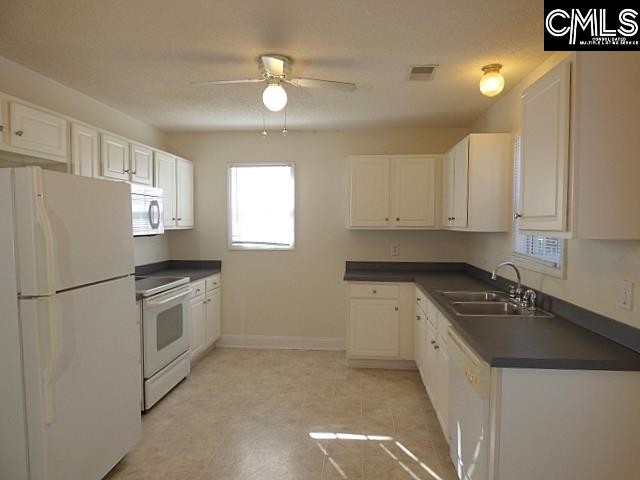 Foto del edificio - 651 Burnside Dr