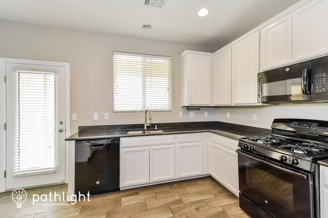 Foto del edificio - 8036 Satin Carnation Ln, Las Vegas, NV, 89166