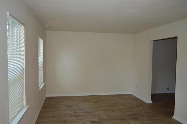 Building Photo - 6977 East Tanners Creek Drive