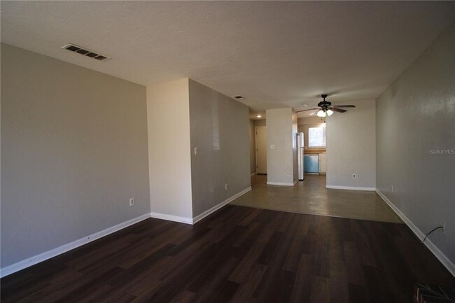 Foto del edificio - 6134 SW 11th Pl