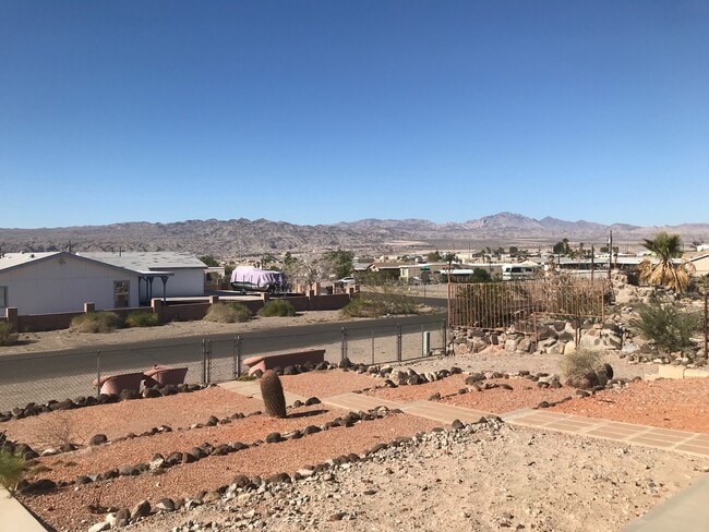 Building Photo - 1650 Arriba Dr