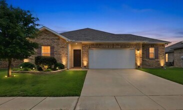 Building Photo - 405 Willow Creek Dr