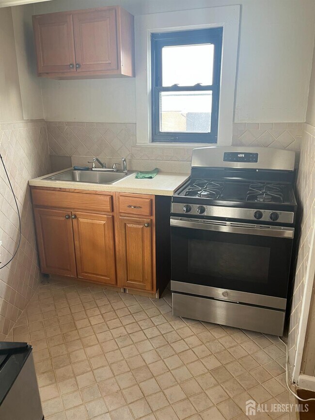 Building Photo - 1604 NJ-27