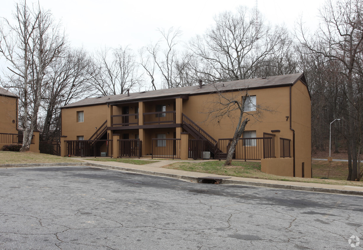 Building Photo - Edgewood Court