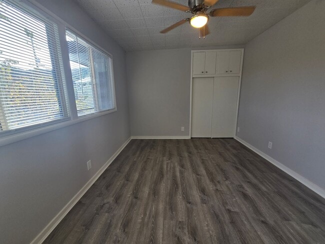 Foto del edificio - Beautifully Remodeled 2nd Floor Unit near downtown Martinez...