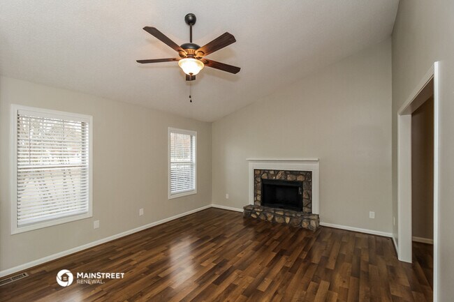 Building Photo - 2905 Robertswood Dr