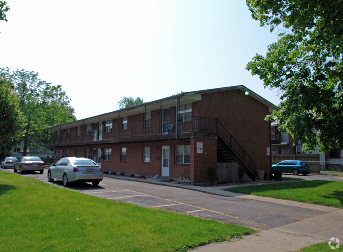 Primary Photo - 34 S Wright Ave