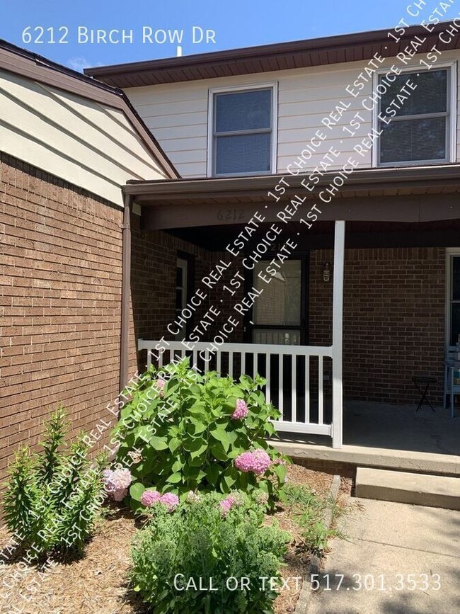 Foto del edificio - 6212 Birch Row Dr