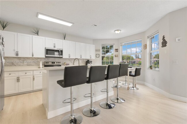 Building Photo - 150 NW 151st Ave