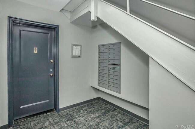 Foto del edificio - 14-16-16 Stoner Ave