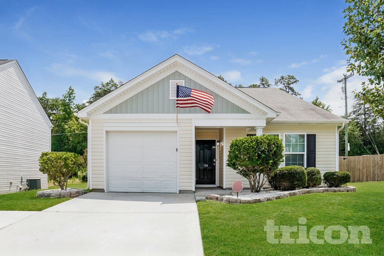 Primary Photo - 304 Kendall Dr