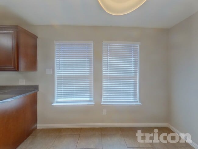 Building Photo - 12216 Hunters Crossing Ln