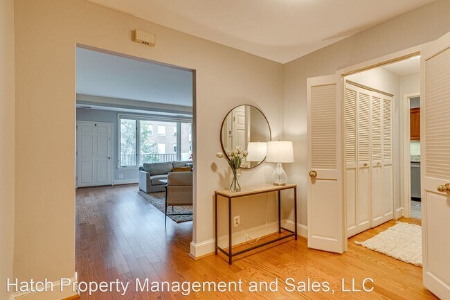 Building Photo - 3 br, 2 bath House - 8101 Connecticut Ave....