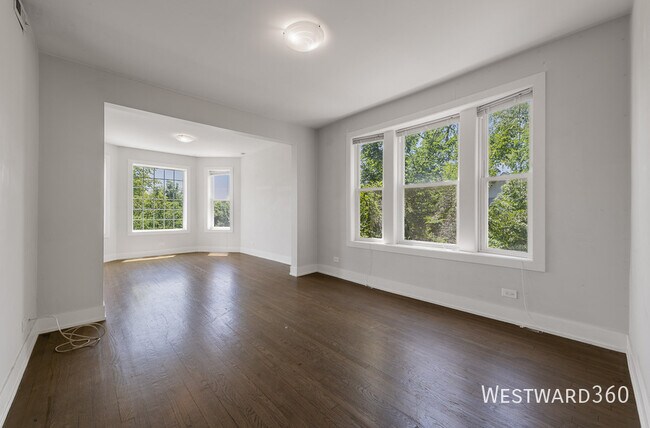 Foto del edificio - 3656 W Shakespeare Ave