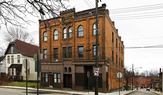 Foto del edificio - 734-736 Franklin Ave