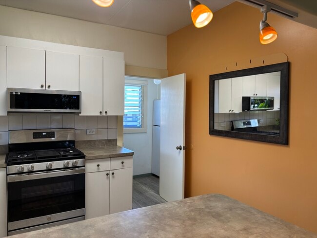 Photo - 1630 Lusitana St House