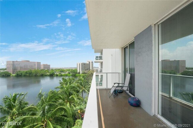 Building Photo - 2 br, 1 bath Condo - 5099 NW 7th Street