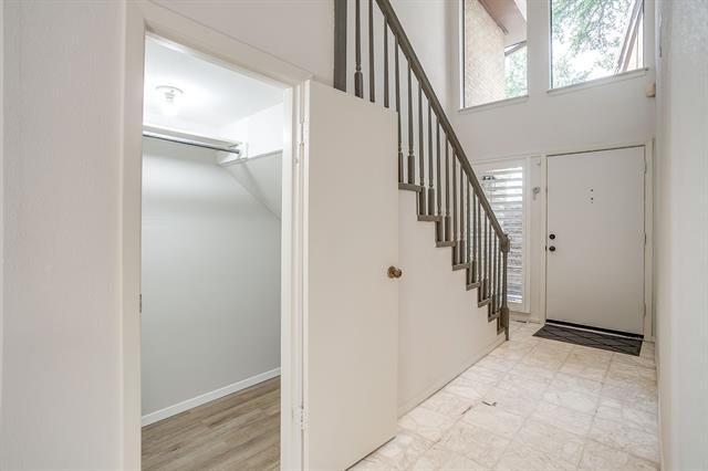 Foto del edificio - 5605 Collinwood Ave