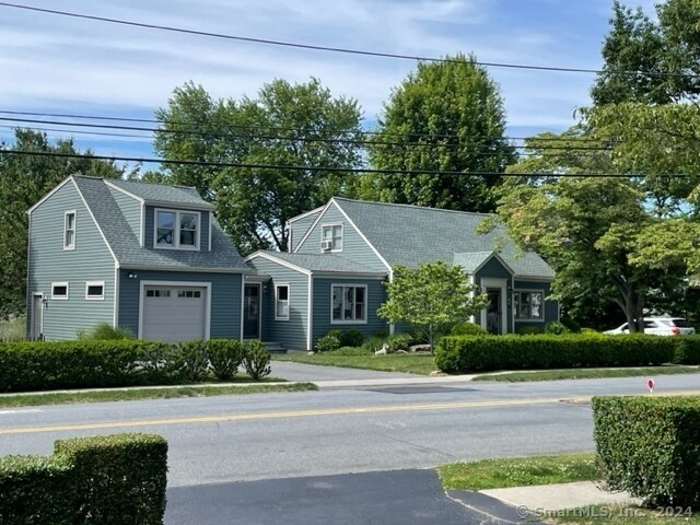 Foto del edificio - 402 Riverside Dr