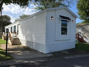 Building Photo - 69 Farmington Dr