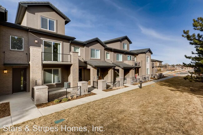 Building Photo - 4 br, 3.5 bath House - 9056 E. Caley Way