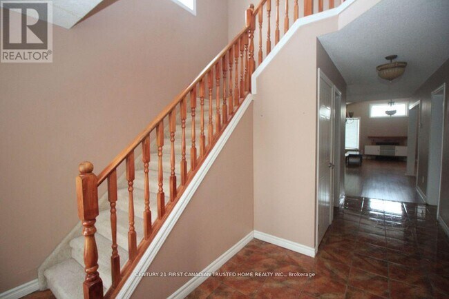 Building Photo - 1681 Benjamin Dr