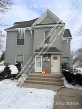 Building Photo - 501 Hubbard St NE