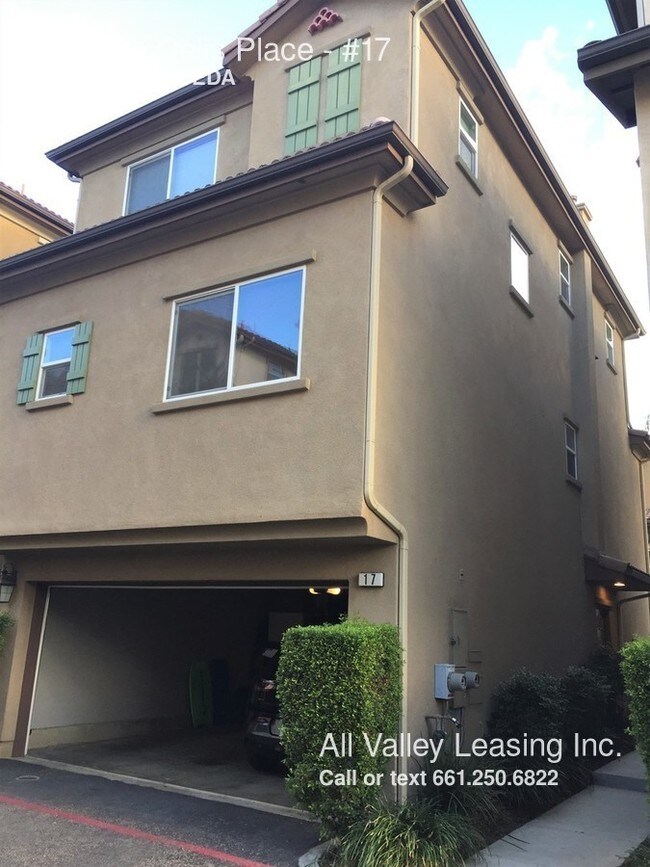 Building Photo - 6840 De Celis Pl