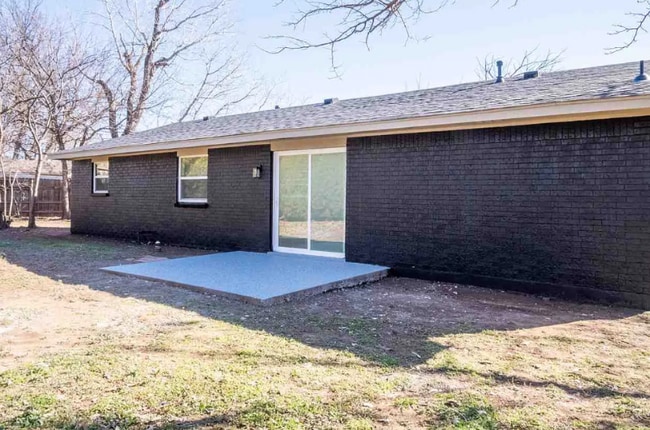 Building Photo - 7317 NW Compass Dr