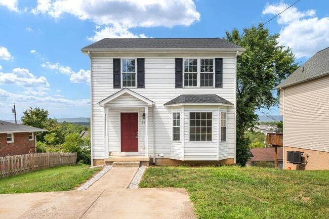 Building Photo - 395 Stonewall St