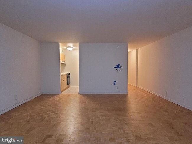 Building Photo - 224 W Rittenhouse Square