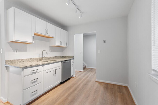 Foto del edificio - Renovated 3 bedroom townhouse in Annapolis!