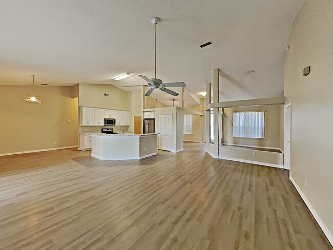 Building Photo - 13048 Sunwood Ct