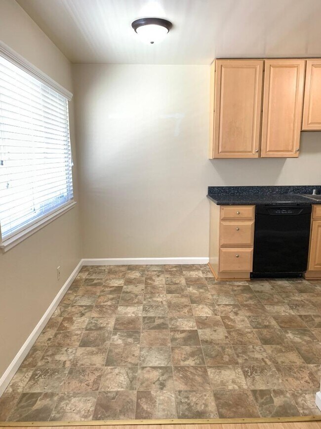 Foto del edificio - 699 Grand Coulee Ave