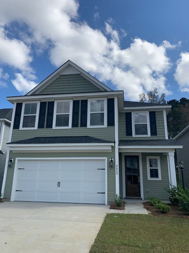 Foto del edificio - Modern Living in Windsor Hill