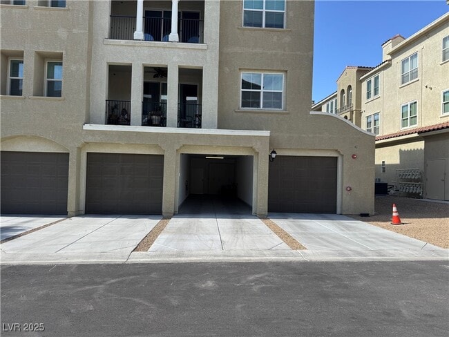 Foto del edificio - 2555 Hampton Rd