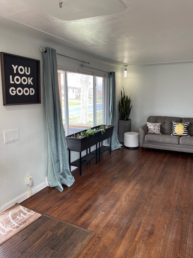 Building Photo - 2210 Marshall St