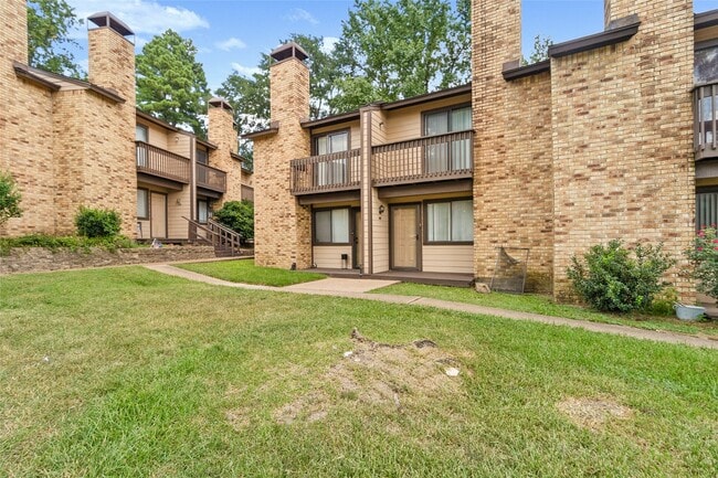 Foto del edificio - 2521 Crosstimbers Dr
