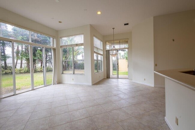 Foto del edificio - 6428 Garden Ct
