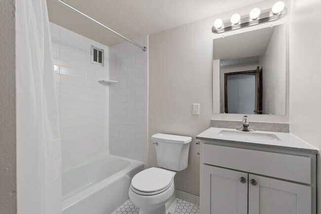 Foto del edificio - The Villa Apartments