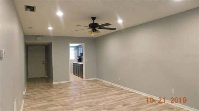Building Photo - 1701 Pinehurst Rd