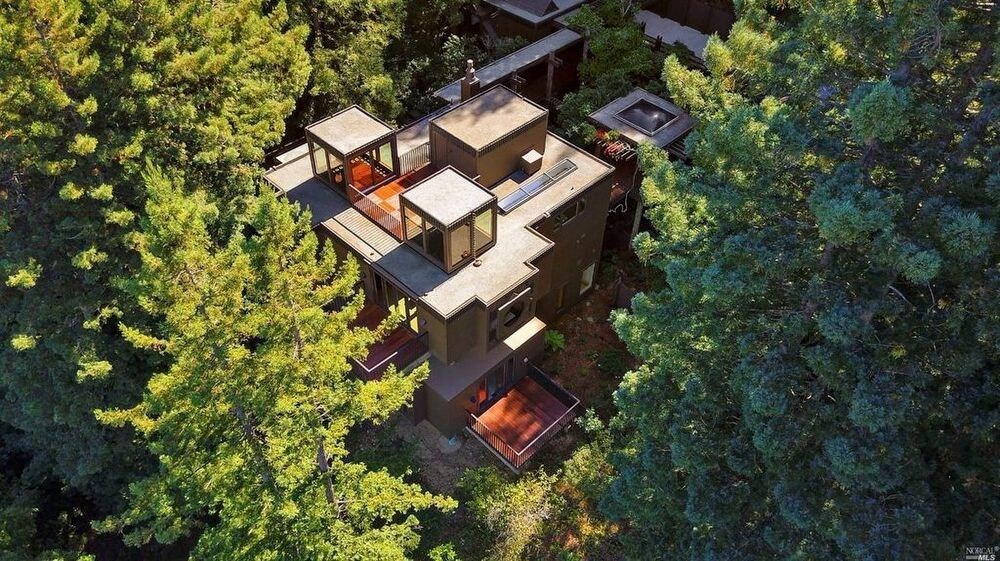 Primary Photo - 238 Summit Dr