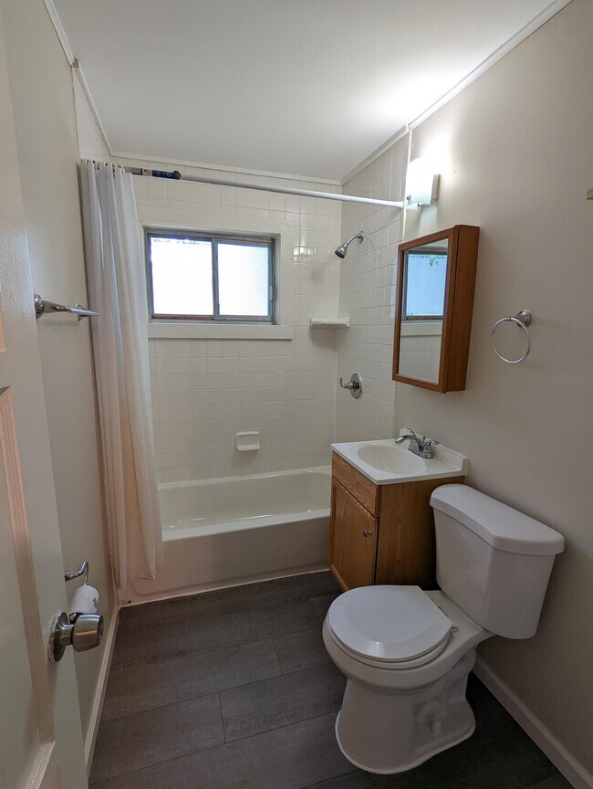 Building Photo - 31612 Antrim Ct