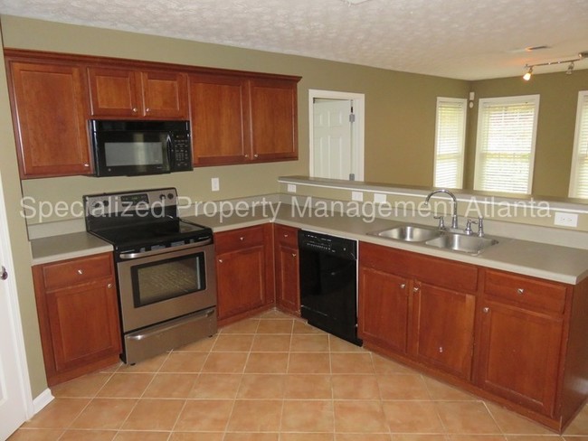 Foto del edificio - 4596 Lombard Rd