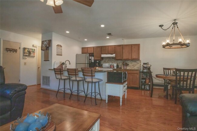 Building Photo - 46 The Rise