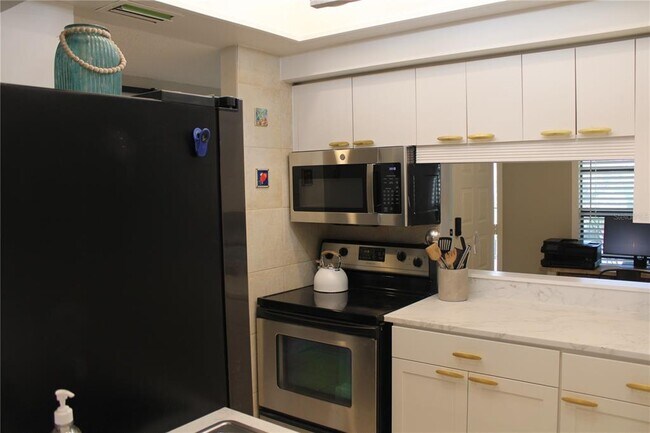 Foto del edificio - 4204 126th St W