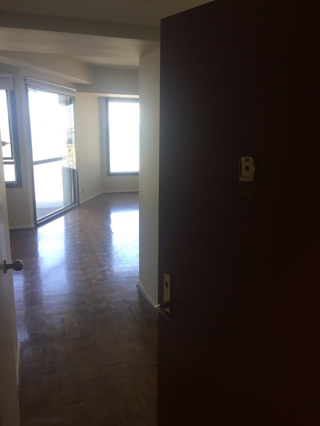 Enjoy sweeping views of the bay and Golden... - Enjoy sweeping views of the bay and Golden... Apartment