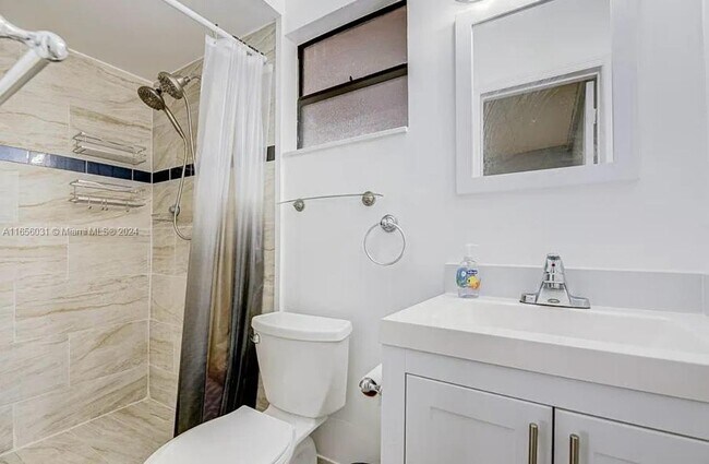 Building Photo - 3250 NW 35th St