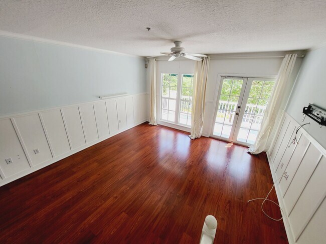 Foto del edificio - Stylish 2/2.5 condo in the heart of Downto...