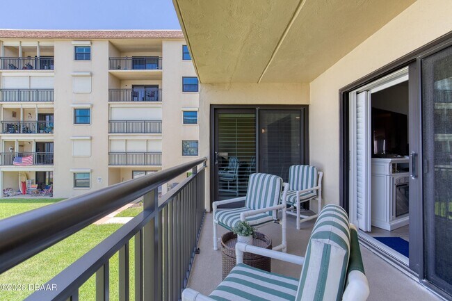 Foto del edificio - 2290 Ocean Shore Blvd